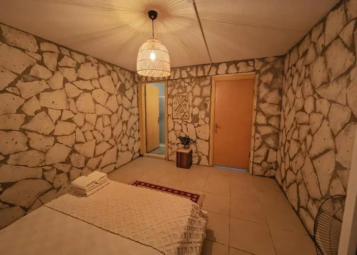 Mor Salkim Konagi Alacati