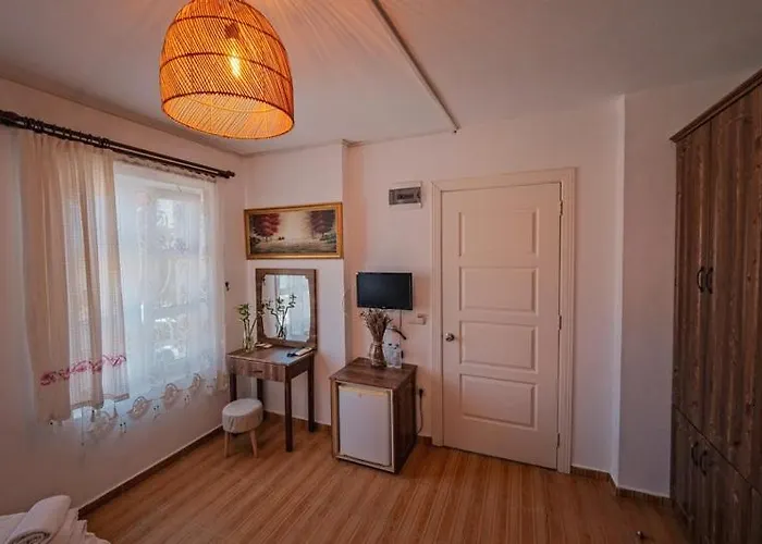 Mor Salkim Konagi Hotel Alacati