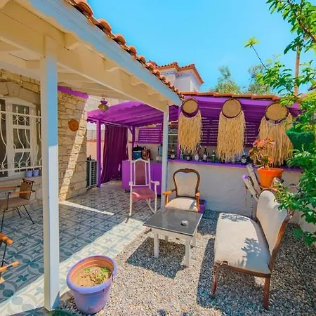 Otel Mor Salkım Konağı Alaçatı