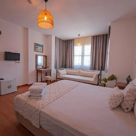 Otel Mor Salkım Konağı *